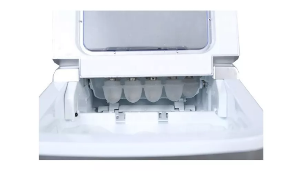 Máquina de Gelo Tronos B12B fazendo gelo